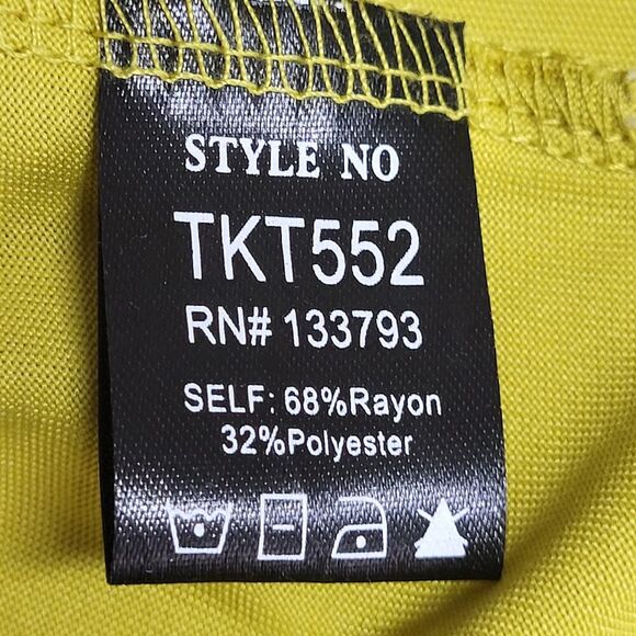 NEW POL Relaxed Fit Green T-Shirt | V-Neck Pocket Silky Comfy | Oversized Small - Picture 13 of 14